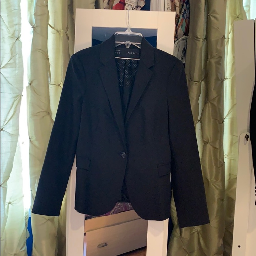 Classic black Zara blazer